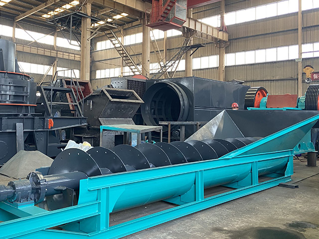 57顎式破碎機、喂料機、螺旋洗砂機出口南非